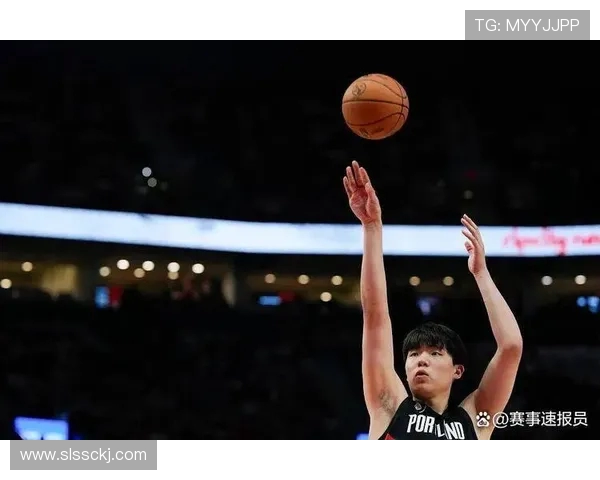 杨瀚森战快船 2 分 1 板引热议：刘维伟护徒，徐静雨呼吁给机会